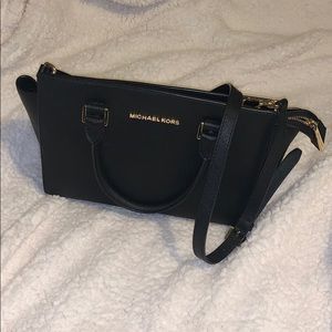 MK black purse